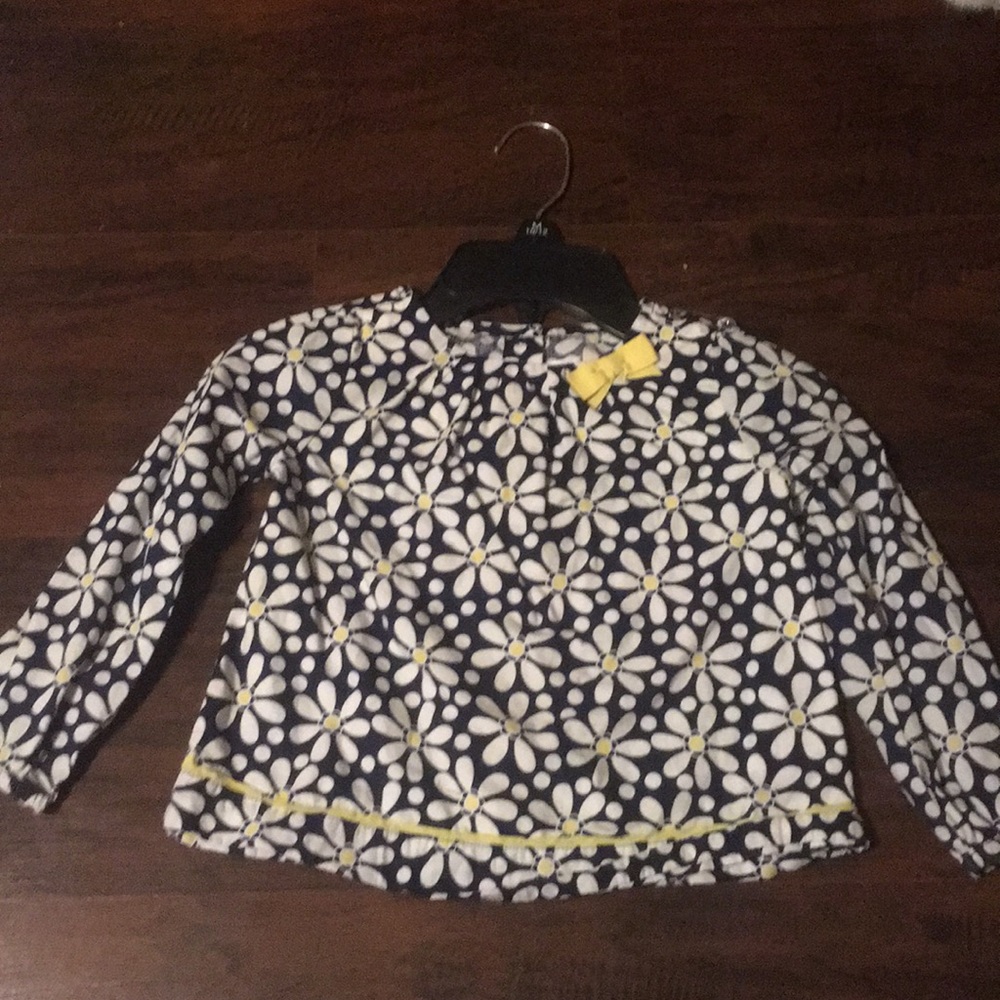 Gymboree navy blue and white flower top